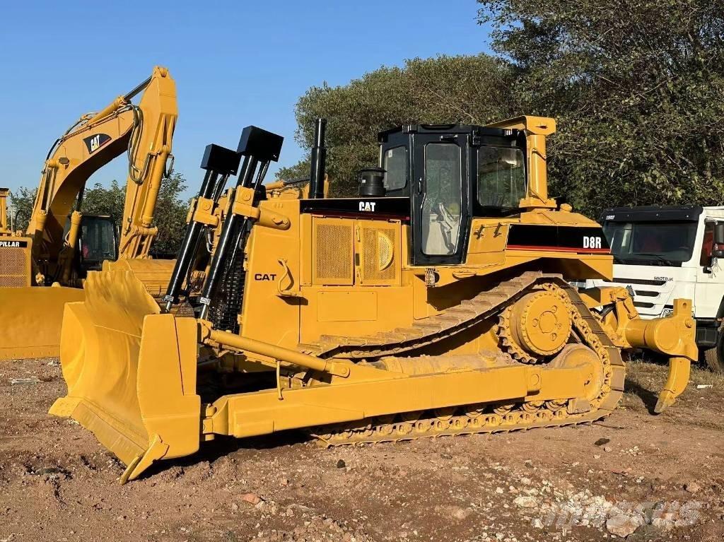 CAT D8R lánctalpas dózerek