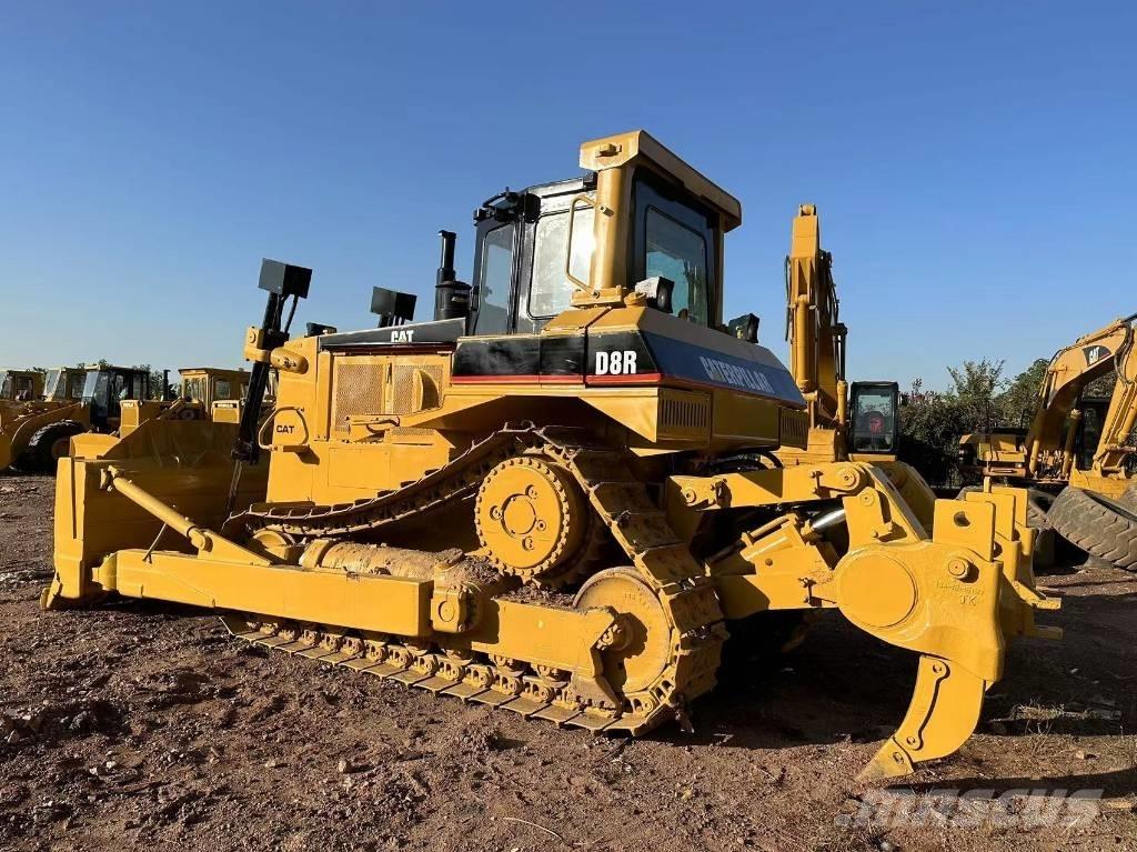 CAT D8R lánctalpas dózerek