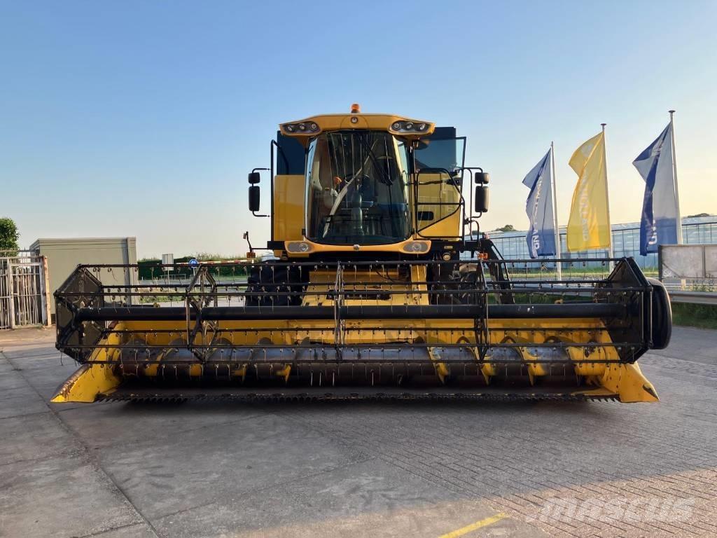 New Holland CS 6080 Kombájnok
