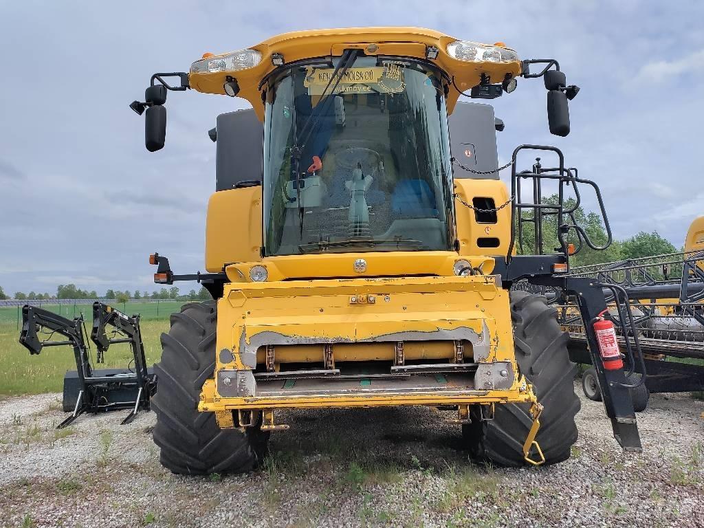 New Holland CX 8070 Kombájnok
