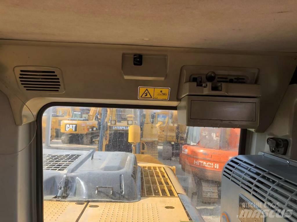 CAT 320 D Lánctalpas kotrók