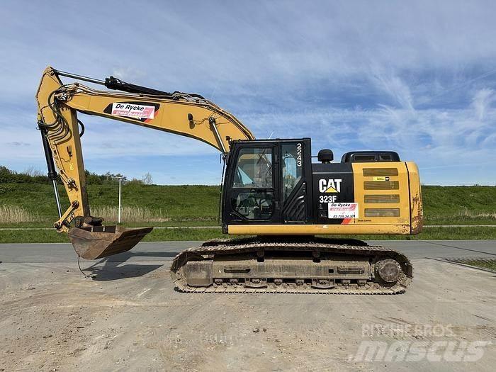 CAT 323FL Lánctalpas kotrók
