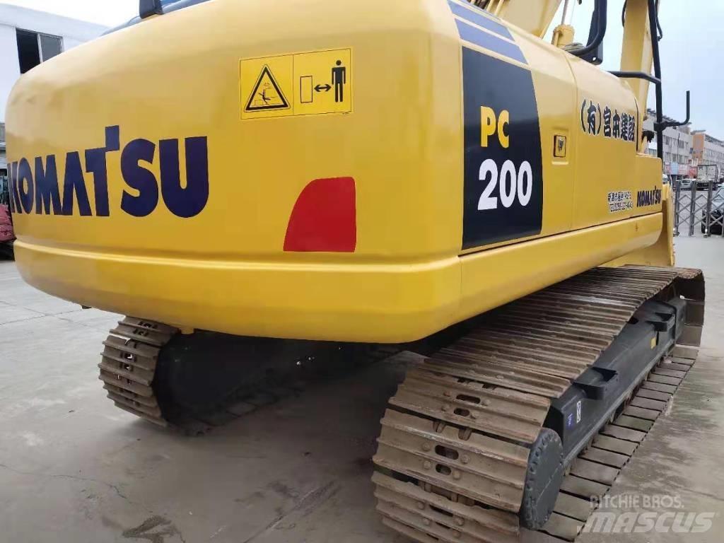 Komatsu PC 200 Lánctalpas kotrók