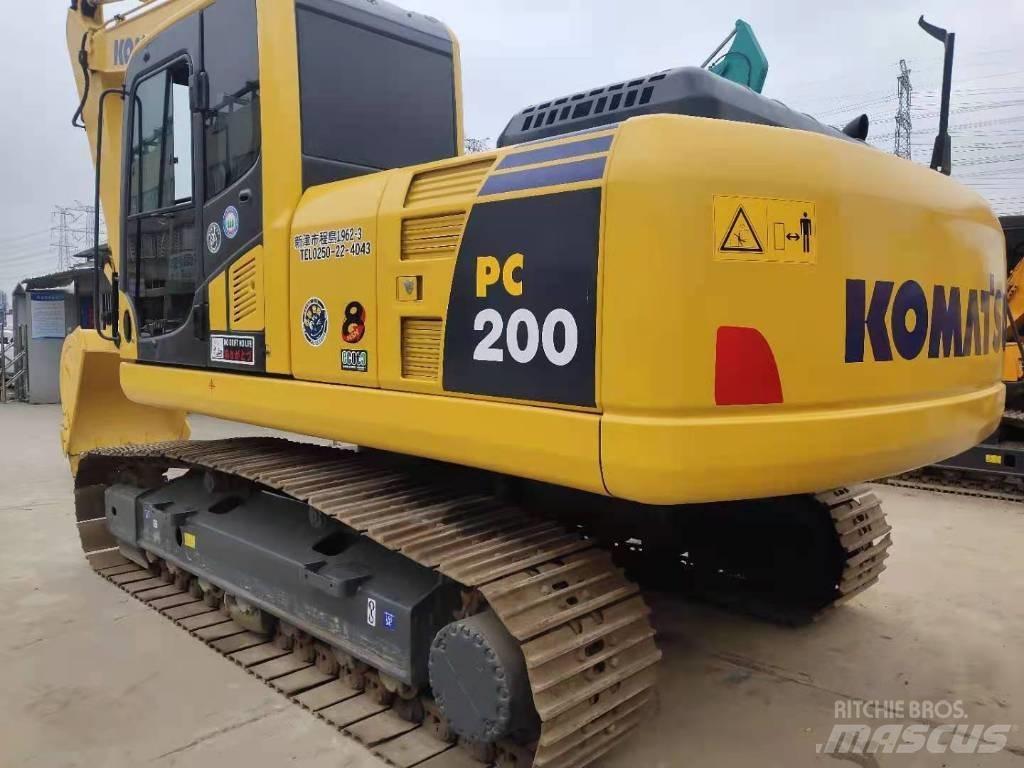 Komatsu PC 200 Lánctalpas kotrók