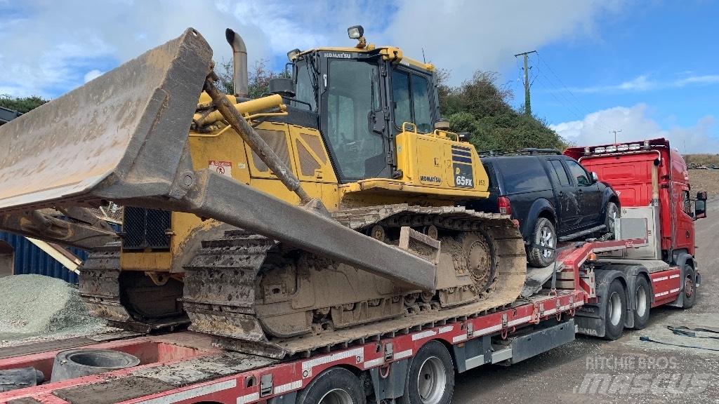 Komatsu D 65 PX-17 Csuklósdömperek