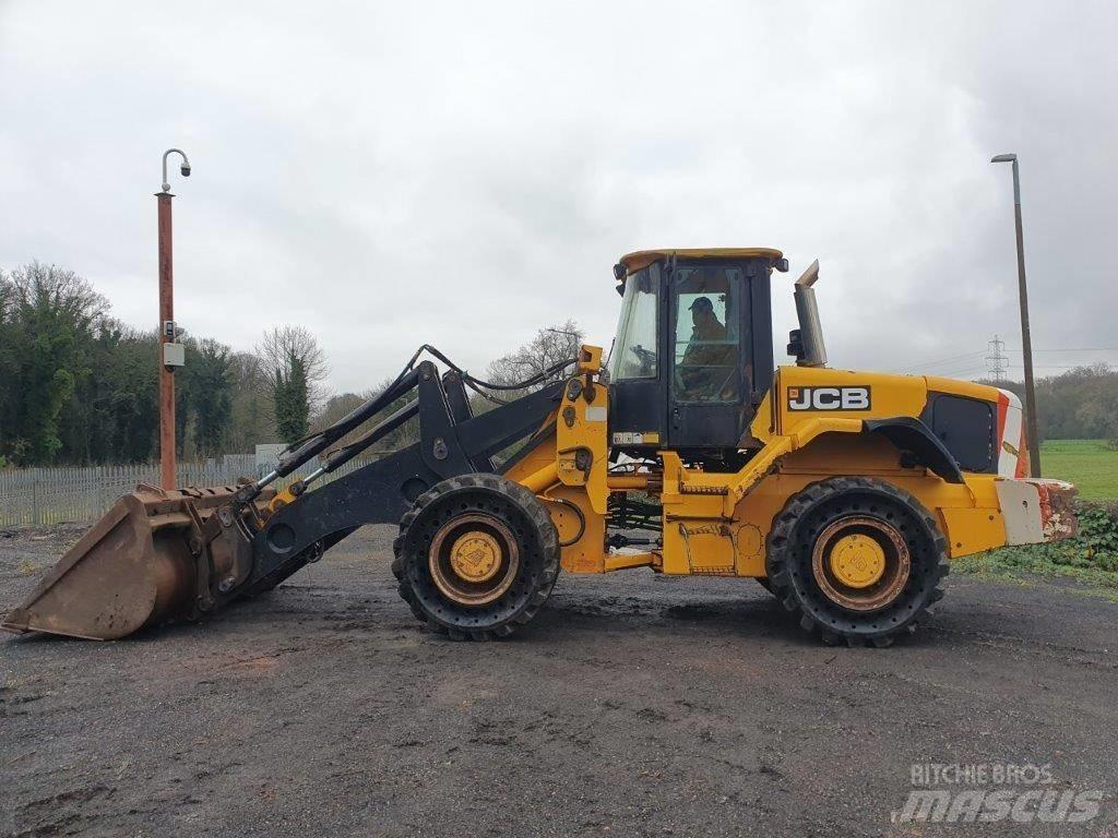 JCB 436 Wastemaster Gumikerekes homlokrakodók