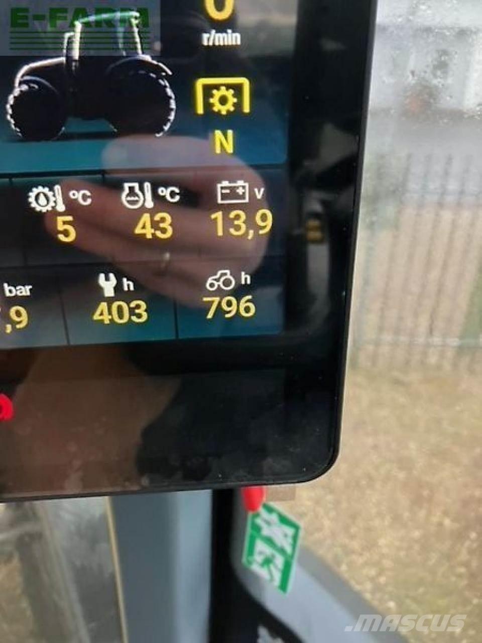 Valtra q305 Traktorok