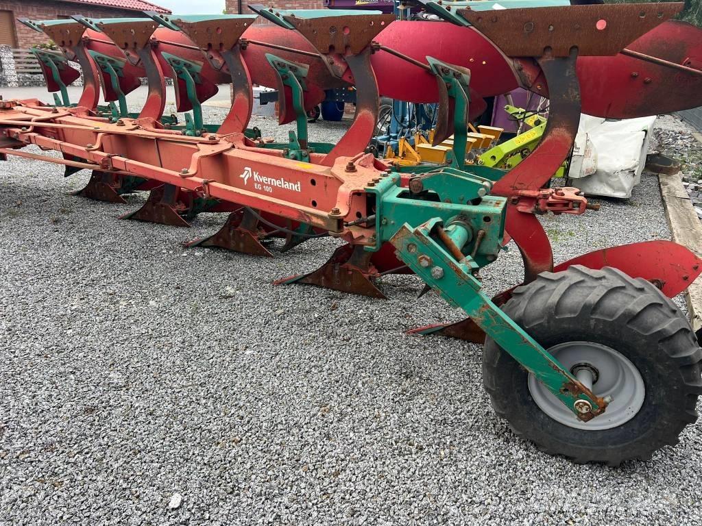 Kverneland EG100 Hagyományos ekék
