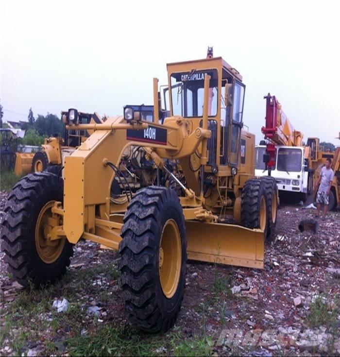 CAT 140 H II Gréderek
