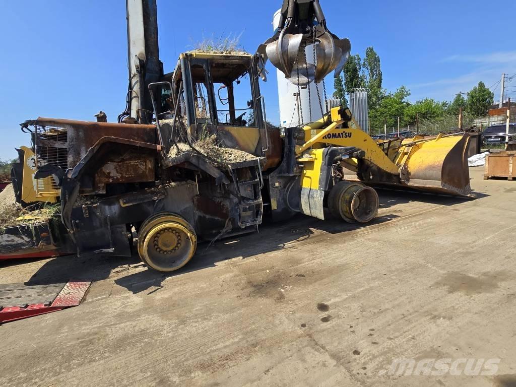 Komatsu 380-6 Gémek és dipperek