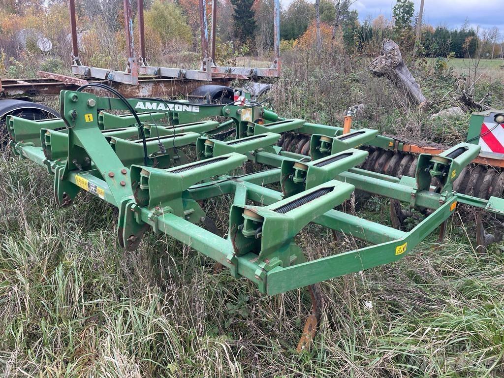 Amazone Cenius 4002 Talajlazító ekék