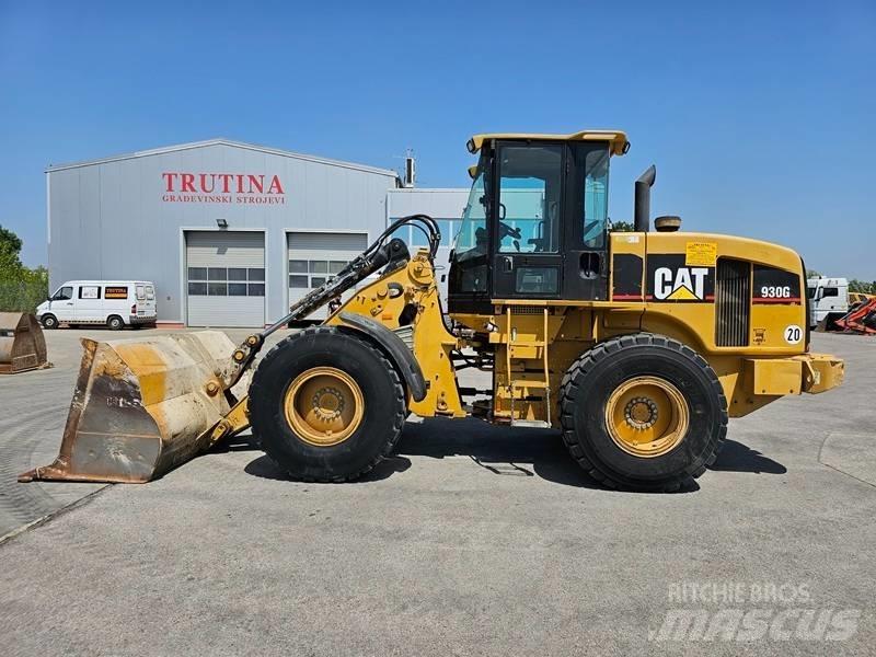CAT 930 G Gumikerekes homlokrakodók