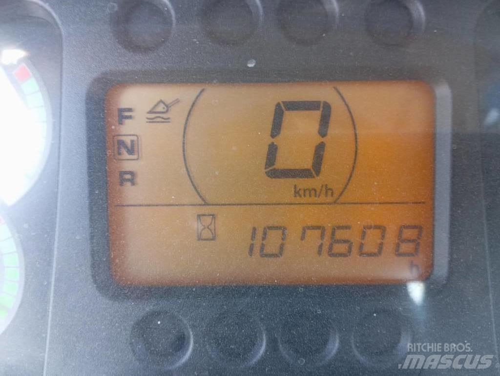 Hitachi ZW 140 Gumikerekes homlokrakodók