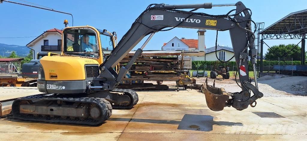 Volvo ECR 88 Közepes (midi) kotrók 7 t - 12 t