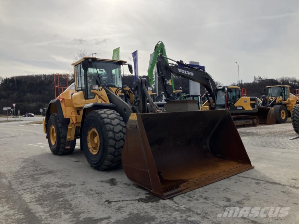 Volvo L180H Gumikerekes homlokrakodók