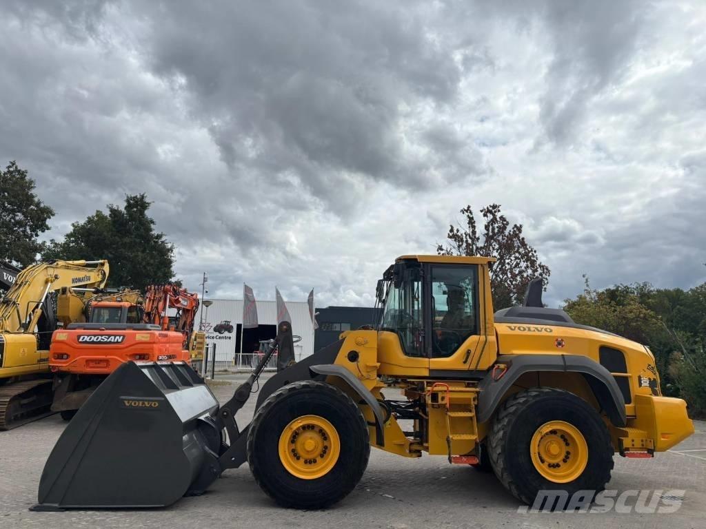 Volvo L 110 H Gumikerekes homlokrakodók