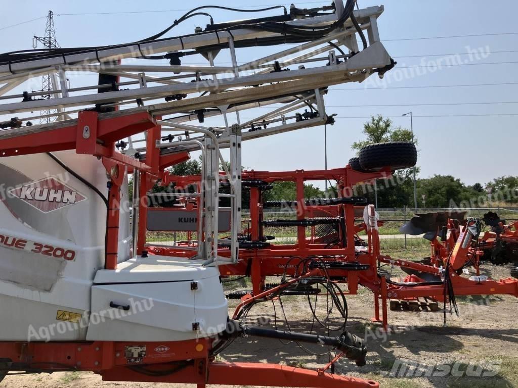 Kuhn Atlantique 3200 Vontatott trágyaszórók