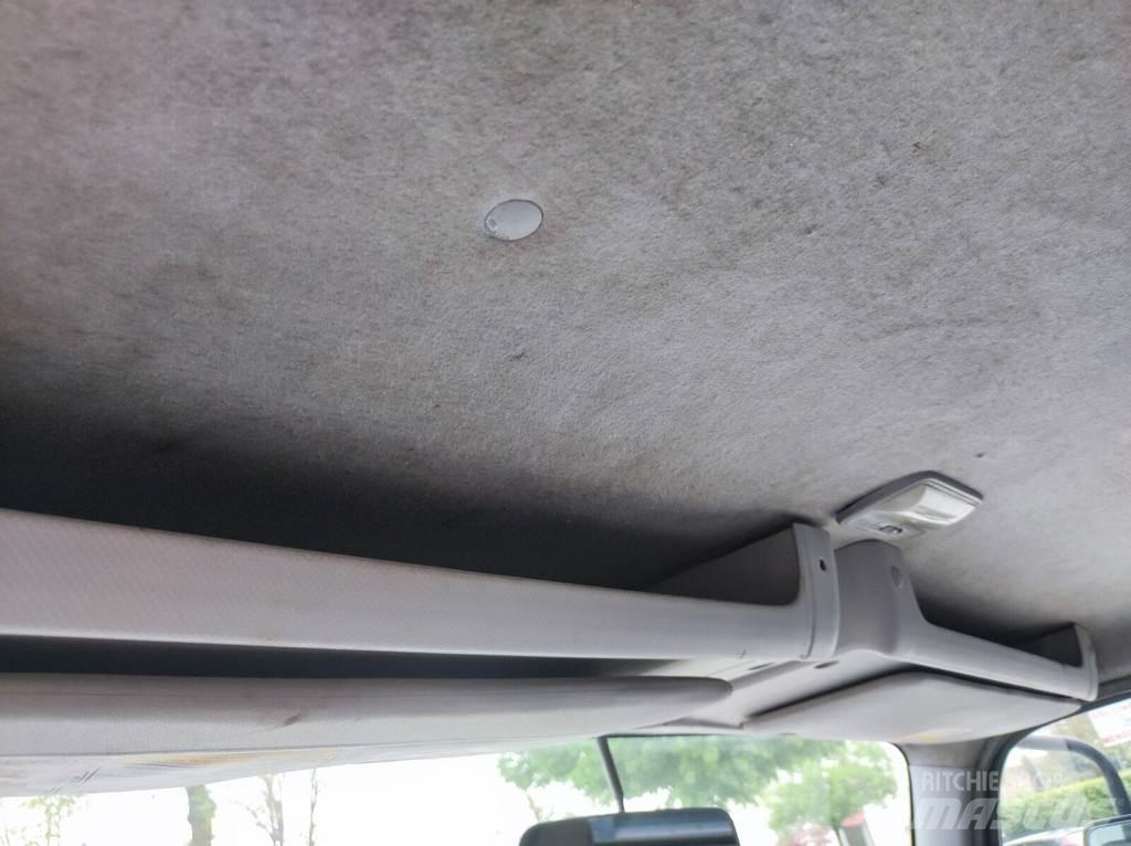 Isuzu 1815 mm Vezetőfülke és belső tartozékok