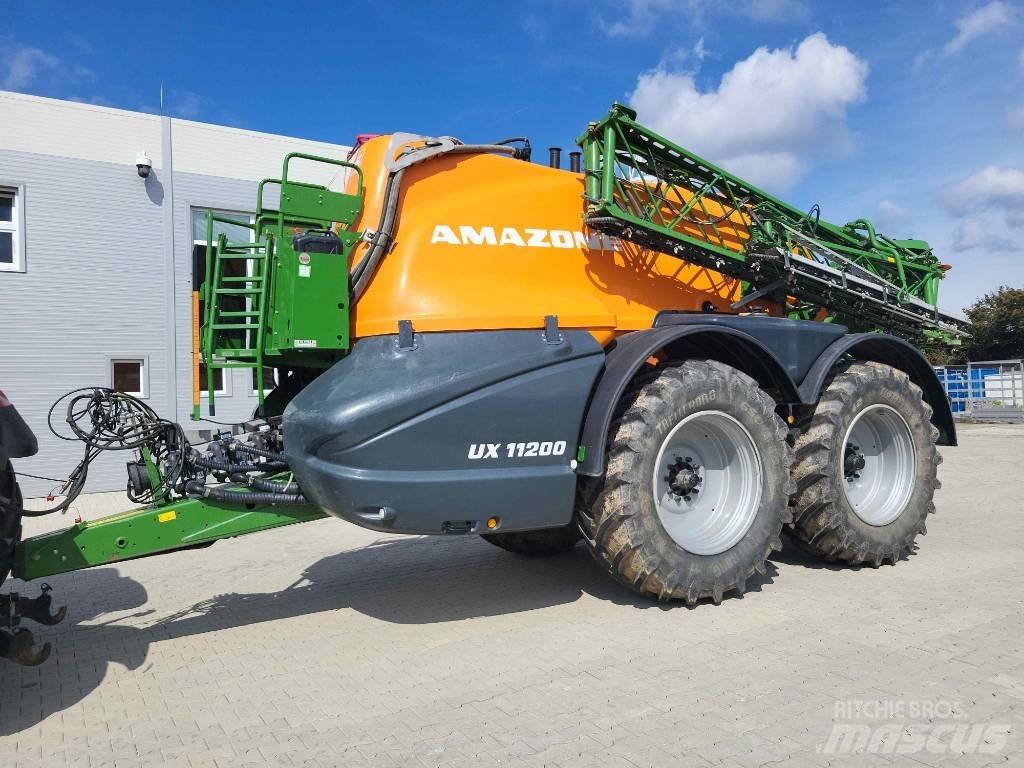 Amazone UX 11200 Vontatott trágyaszórók