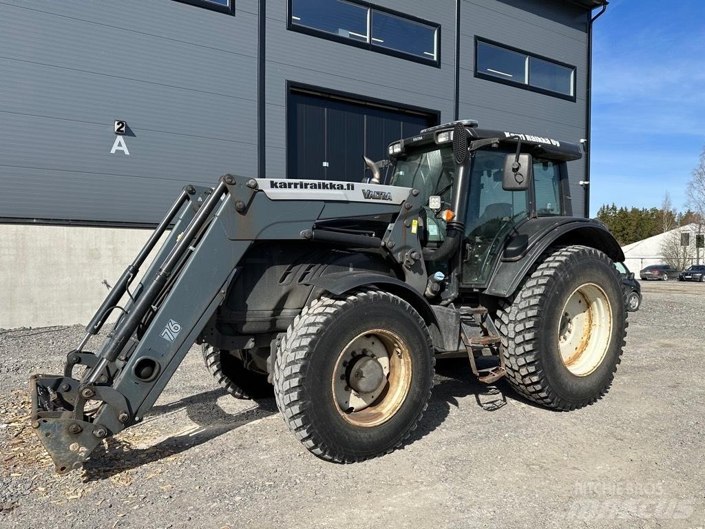 Valtra T 173 Traktorok