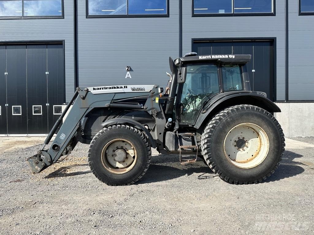 Valtra T 173 Traktorok