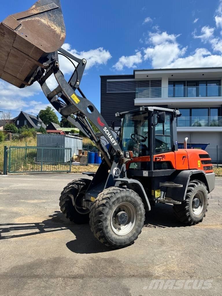 Terex Schaeff TL100 Gumikerekes homlokrakodók