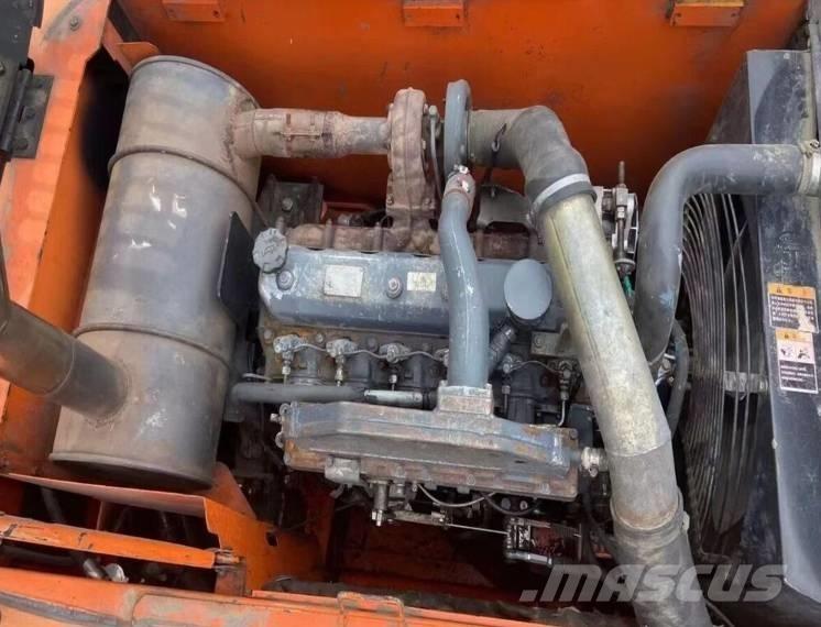 Doosan DH210W Gumikerekes kotrók