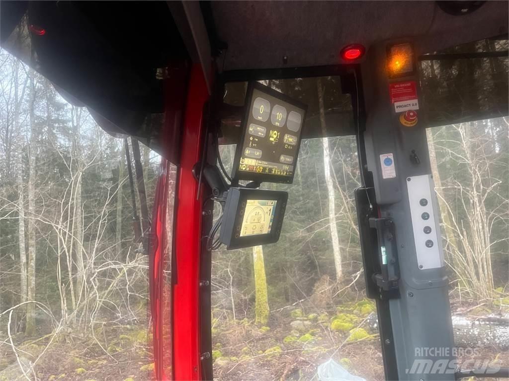 Komatsu 895 Kihordók
