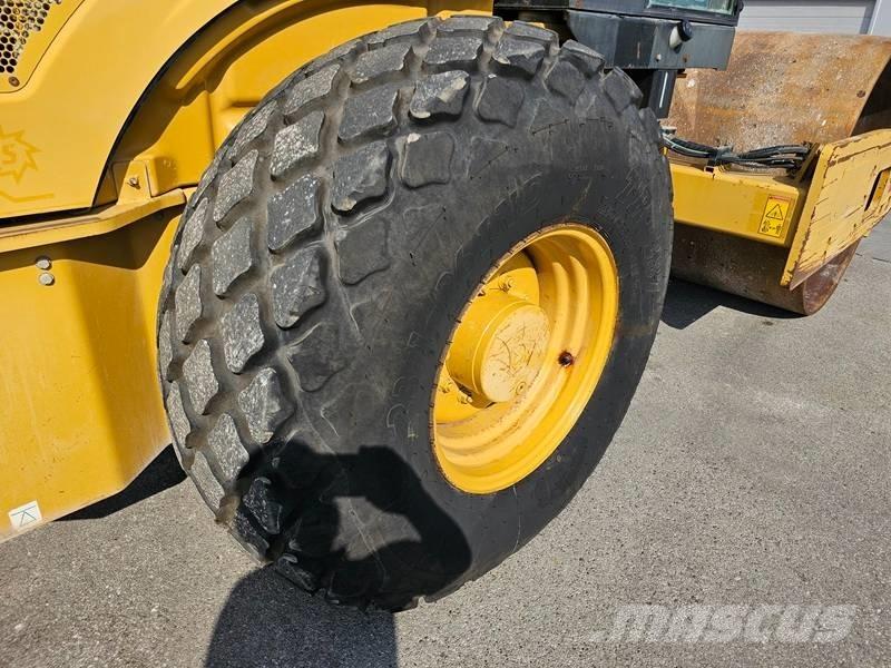 CAT CS56 Vibroplatte Egydobos hengerek