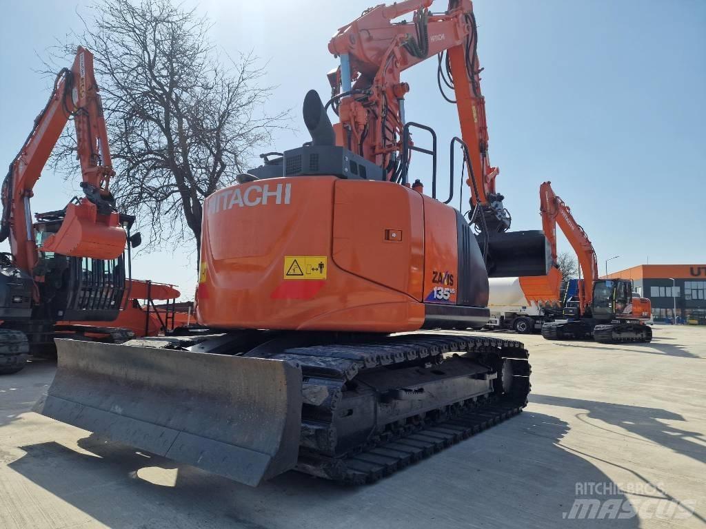 Hitachi ZX135-6 Lánctalpas kotrók