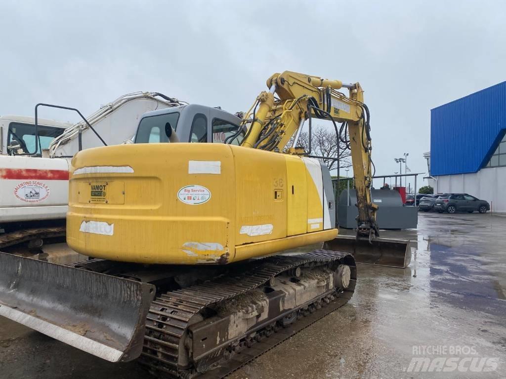 New Holland E 145 Lánctalpas kotrók