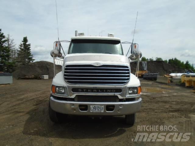 Sterling L 9500 Nyergesvontatók