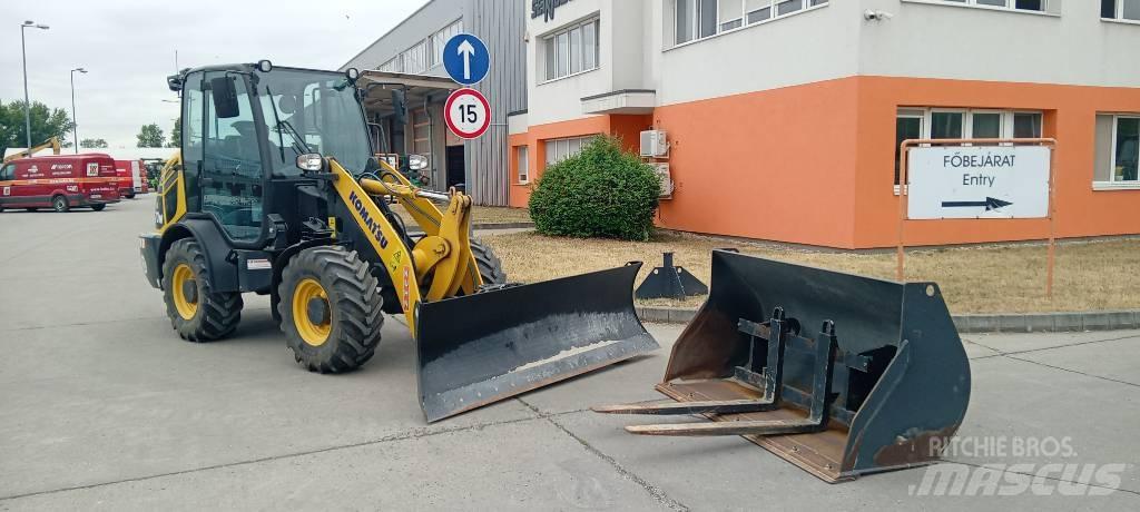 Komatsu WA 70 Gumikerekes homlokrakodók