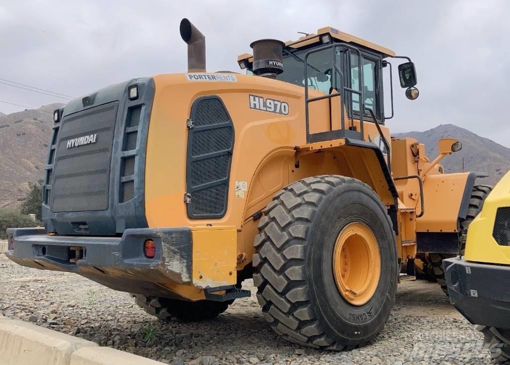Hyundai HL970 Gumikerekes homlokrakodók
