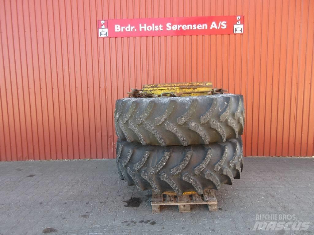 Firestone 20.8-38 Gumiabroncsok, kerekek és felnik