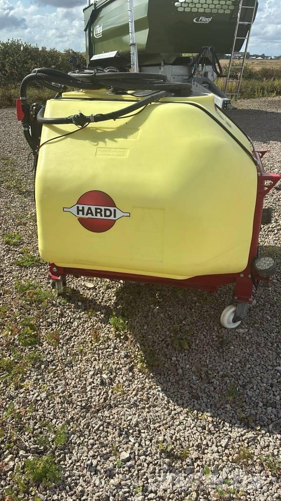 Hardi Fronttank Rögzített trágyaszórók