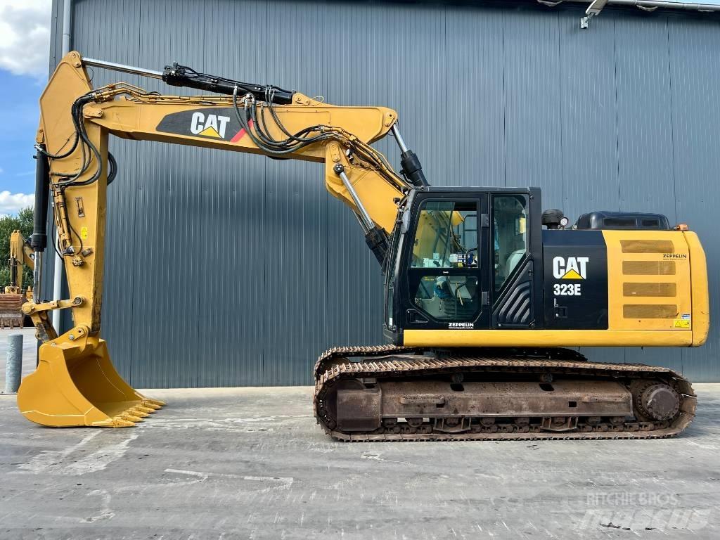 CAT 323EL VA Lánctalpas kotrók