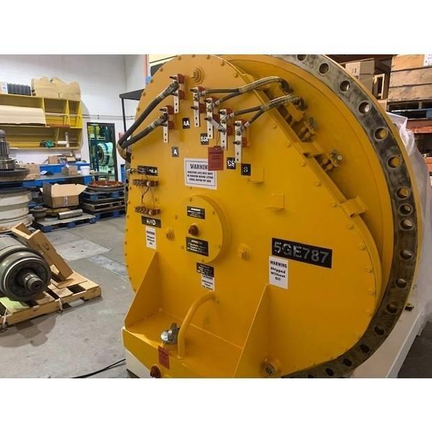 Komatsu 830 E Csuklósdömperek