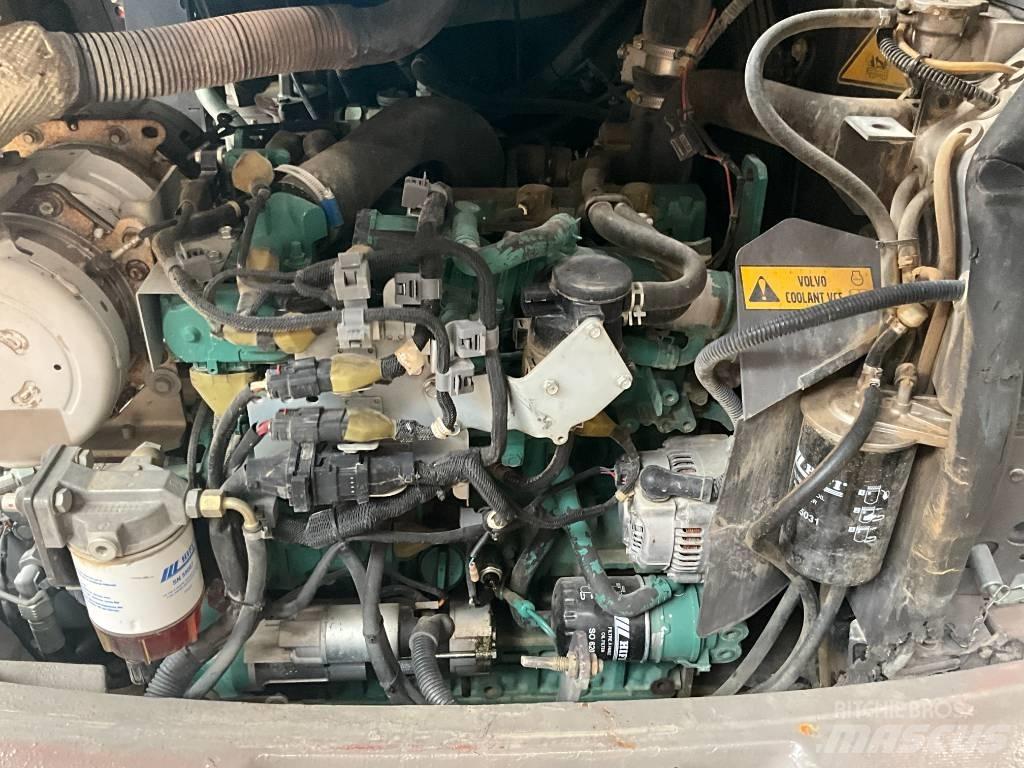 Volvo L 30 G Gumikerekes homlokrakodók