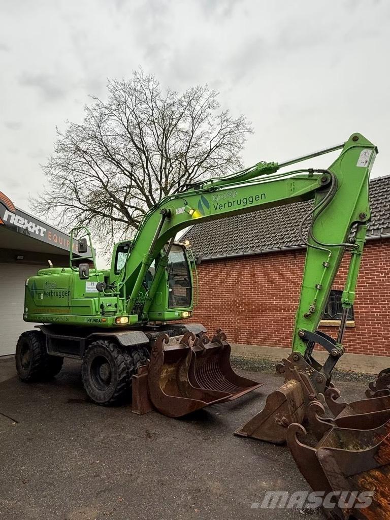 Hyundai R140W-9 Gumikerekes kotrók