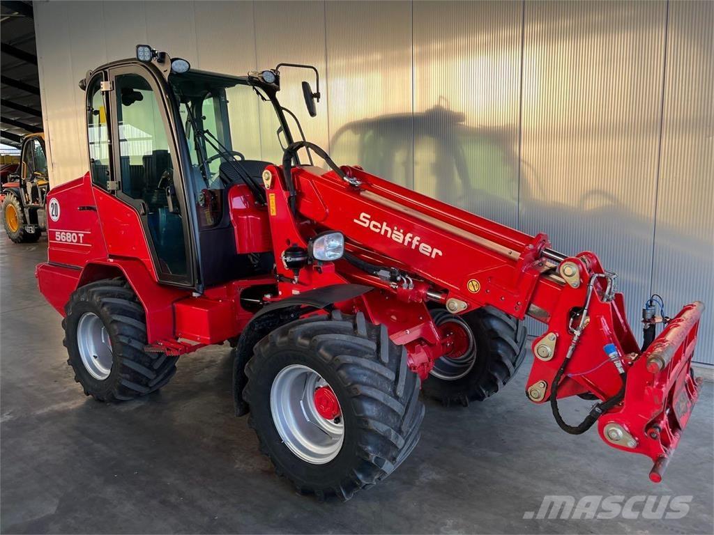 Schäffer 5680 T Gumikerekes homlokrakodók