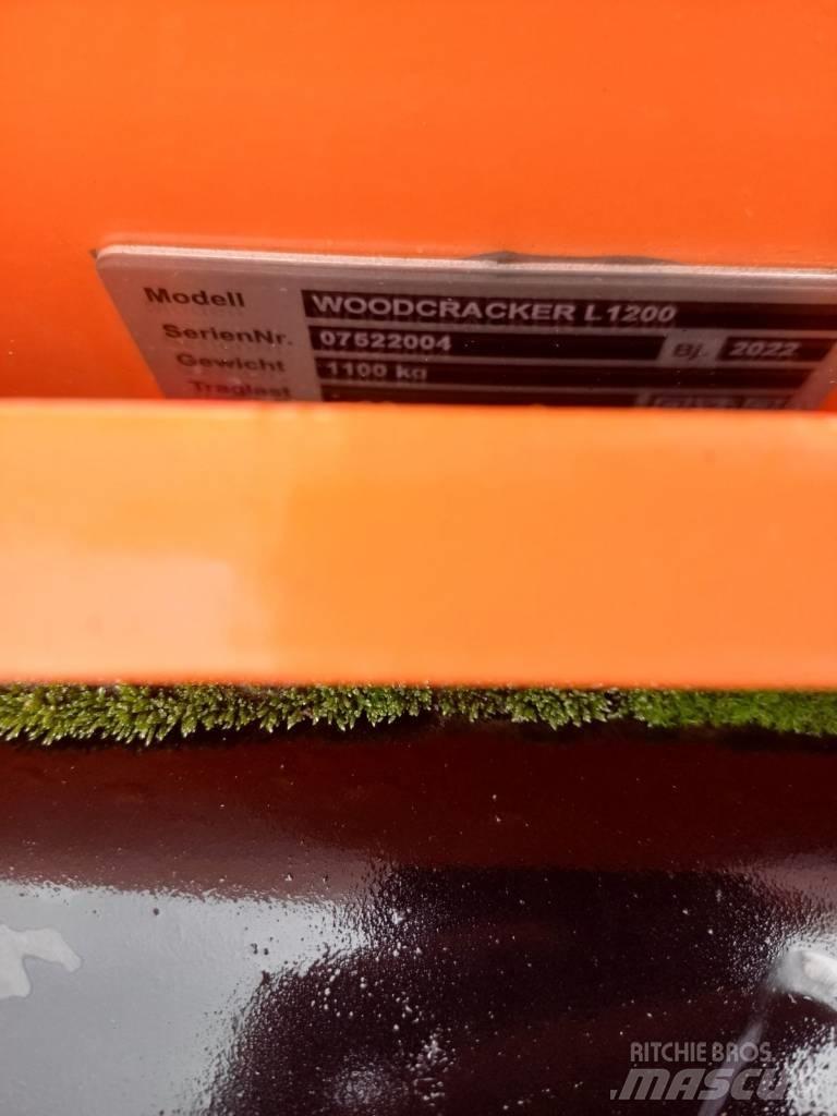 Westtech L1200 Fa hántoló, vágó, aprító