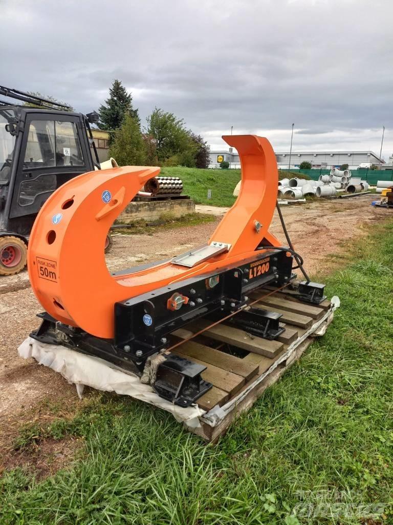 Westtech L1200 Fa hántoló, vágó, aprító