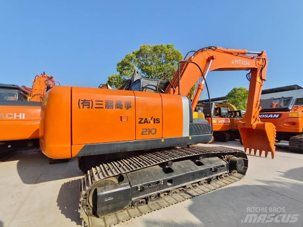 Hitachi ZX 210 Lánctalpas kotrók