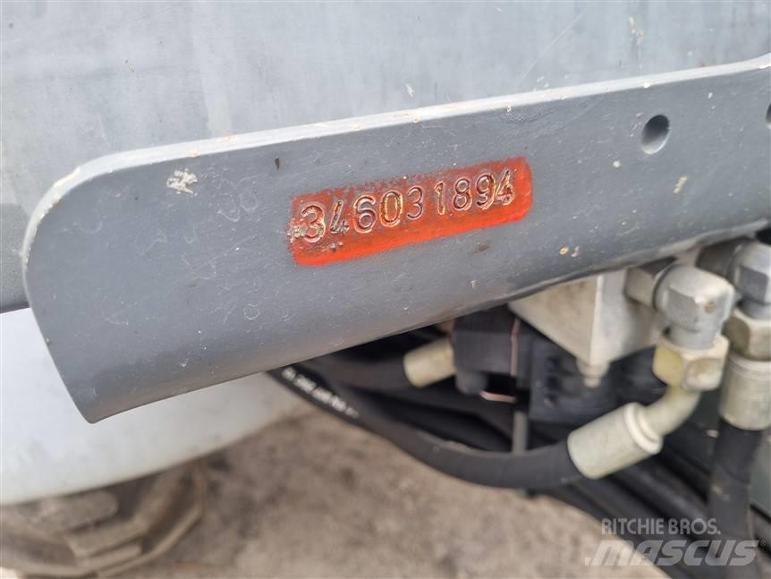 Kramer-allrad 750 Gumikerekes homlokrakodók