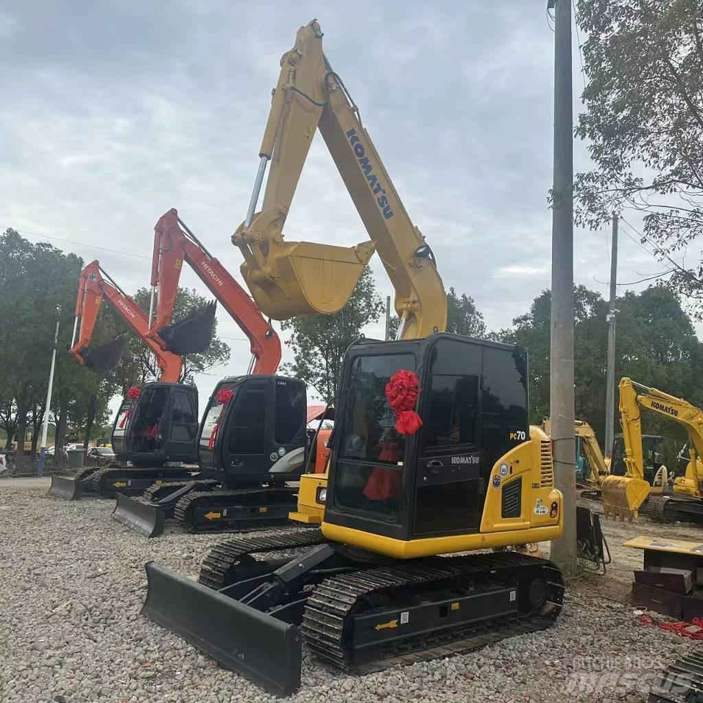 Komatsu PC 70 Mini kotrók < 7t