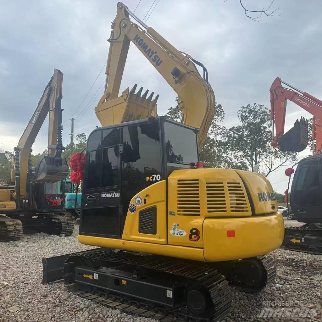 Komatsu PC 70 Mini kotrók < 7t