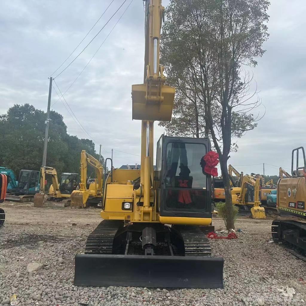 Komatsu PC 70 Mini kotrók < 7t