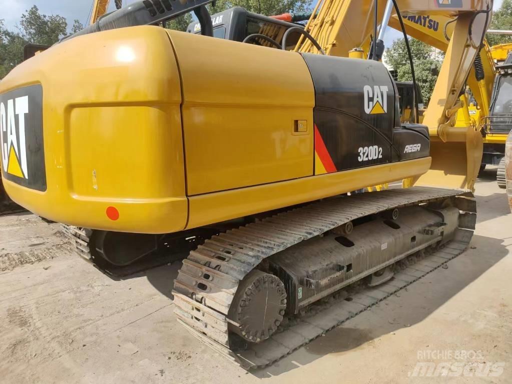 CAT 320 D Lánctalpas kotrók
