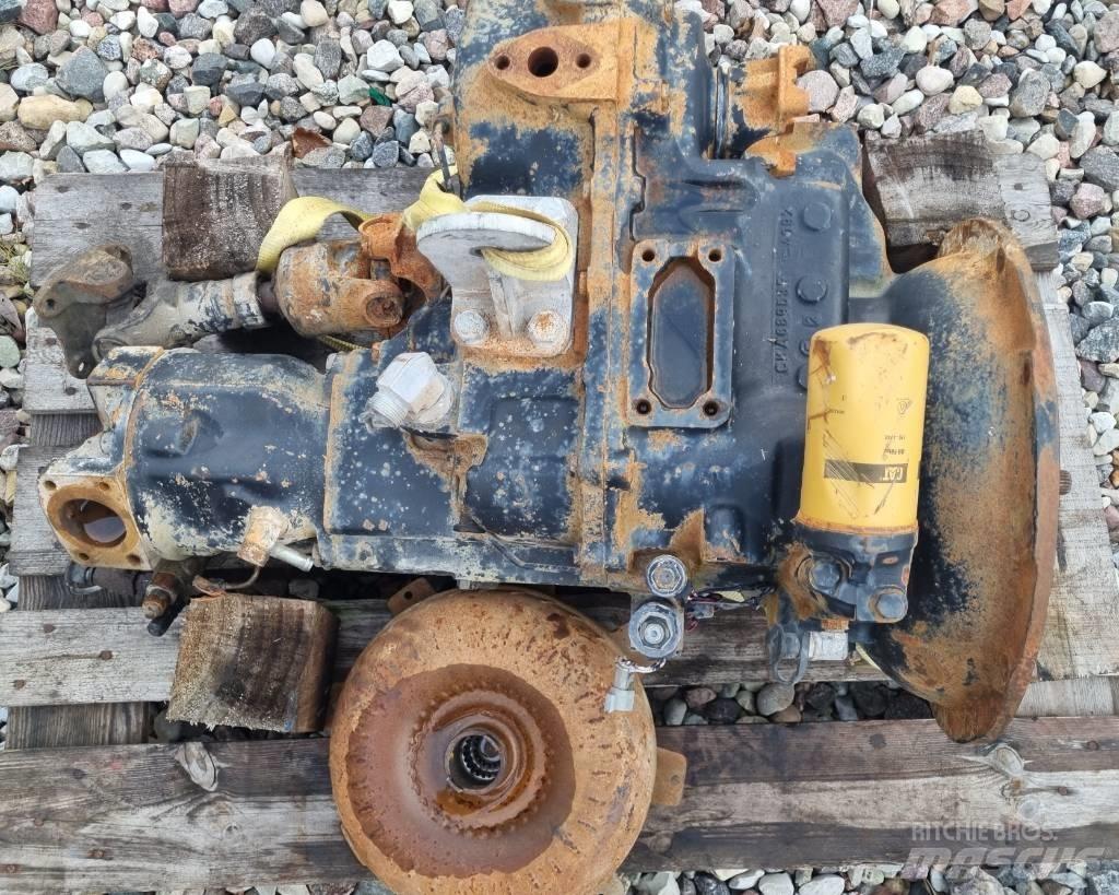 CAT 428C Váltók